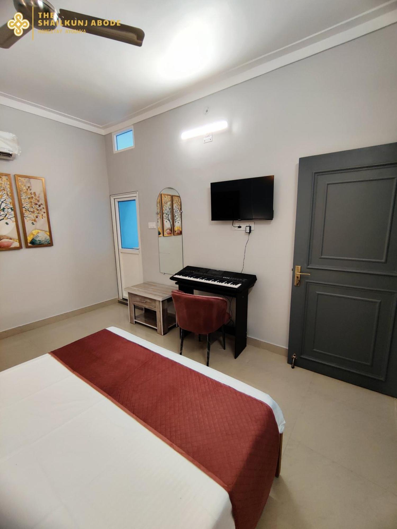 The Shailkunj Abode - Premium Homestay Near Ayodhya Airport Exterior photo